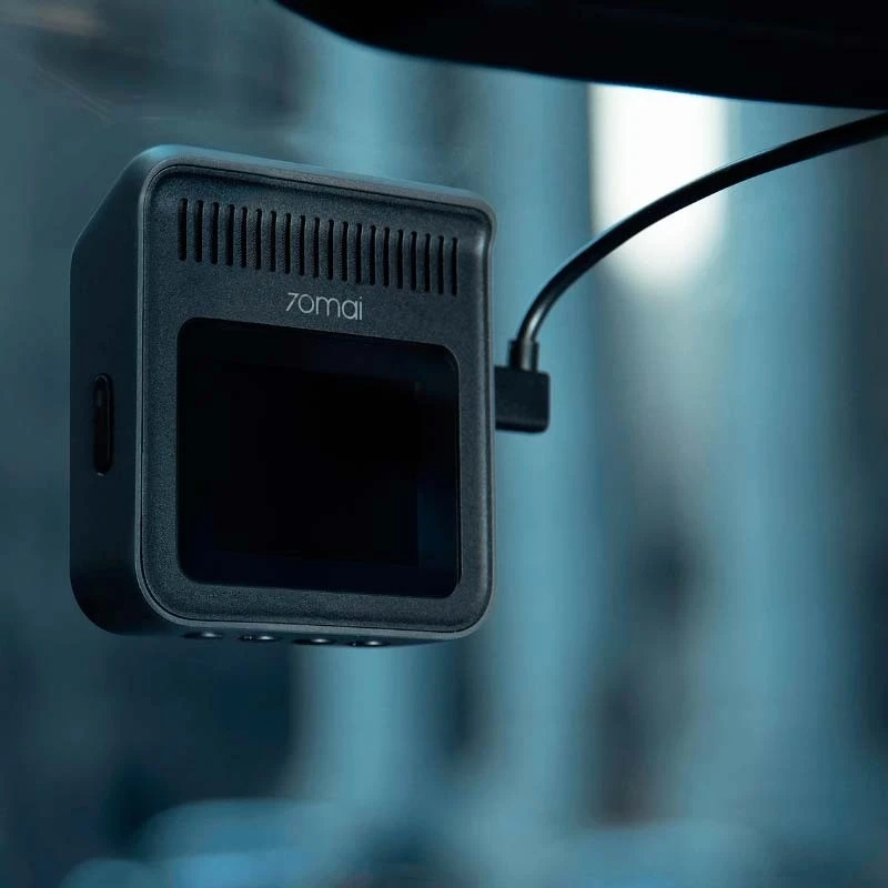 دوربین فیلم برداری خودرو سوِنتی مِی مدل 70mai Dash Cam A400 به همراه دوربین عقب
