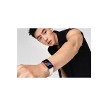 ساعت هوشمند سفید ورزشی مردانه xiaomi smart band 7 pro روی دست